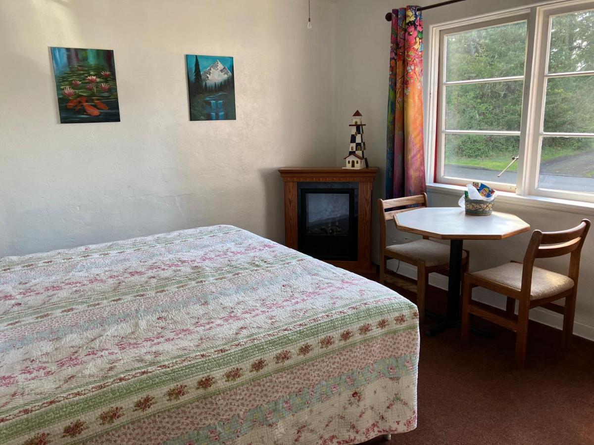 Lighthouse Inn Флоренс Екстер'єр фото