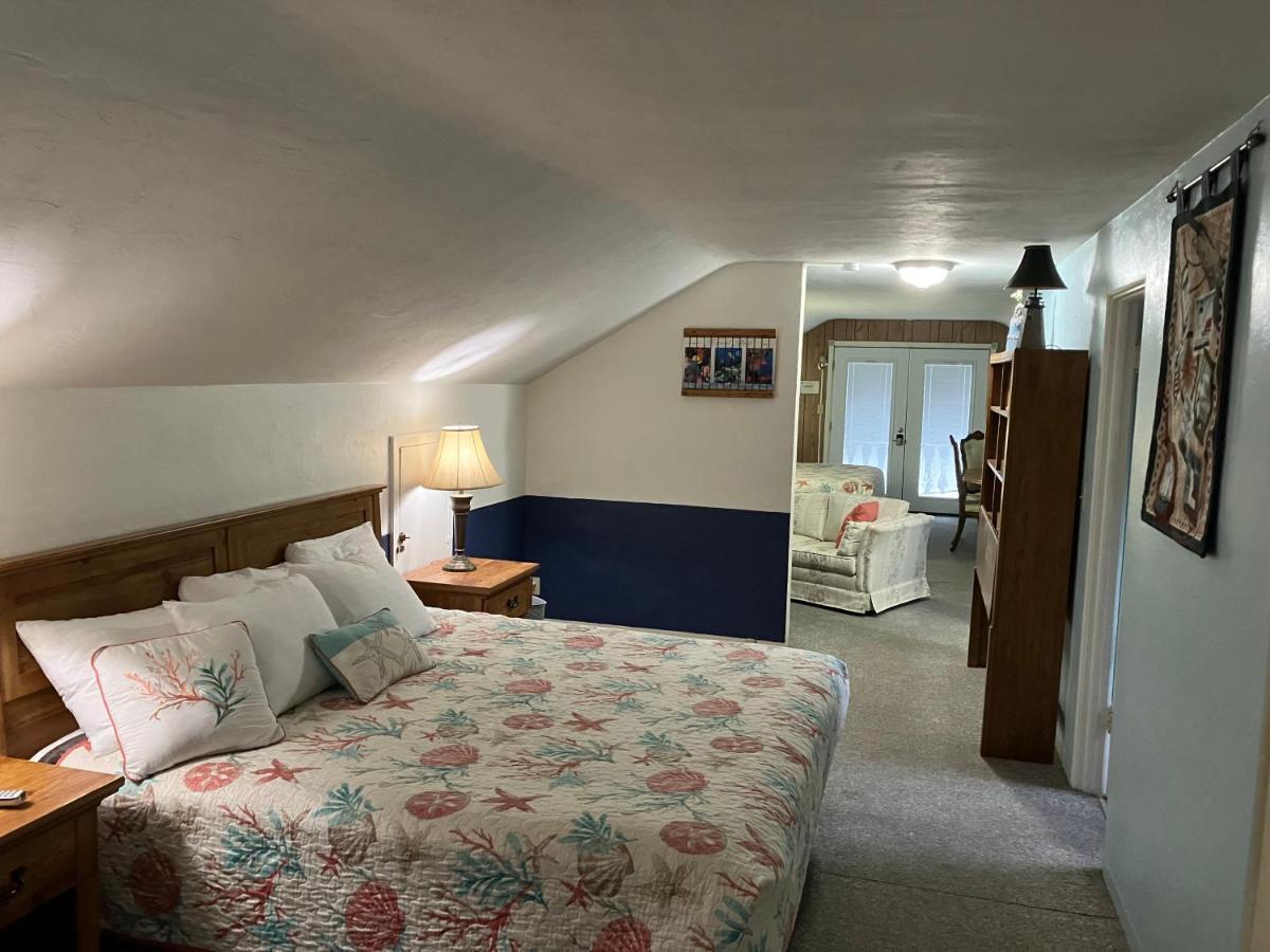 Lighthouse Inn Флоренс Екстер'єр фото