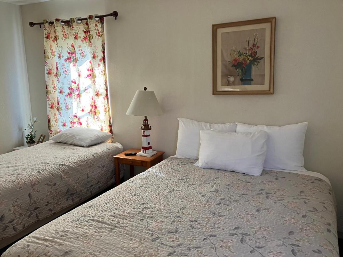 Lighthouse Inn Флоренс Екстер'єр фото